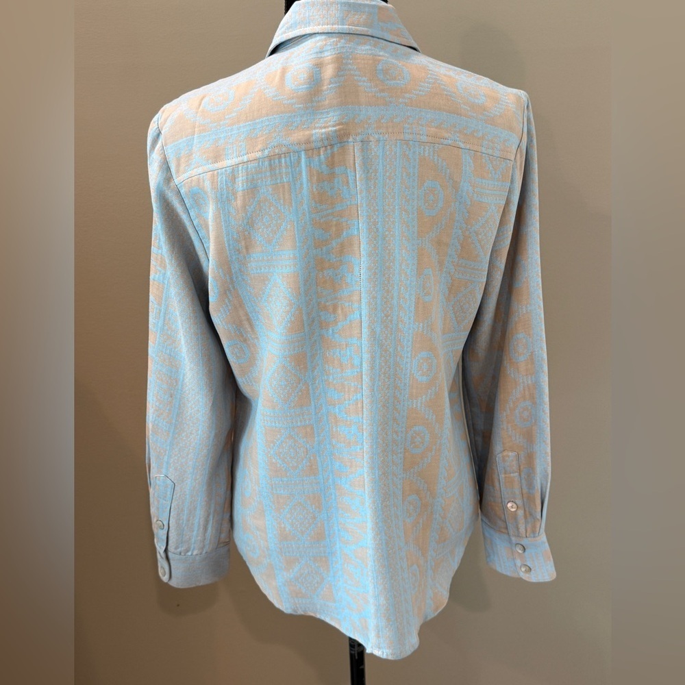 Women’s FINLEY Alex long sleeve button down Aztec jacquard print shirt. Size M - Picture 4 of 8
